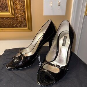 Dolce & Gabbana Black Patent Leather Peep-Toe Heels with Buckle